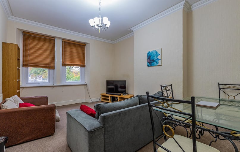 East Grove, Plasnewydd, Cardiff - Image 1